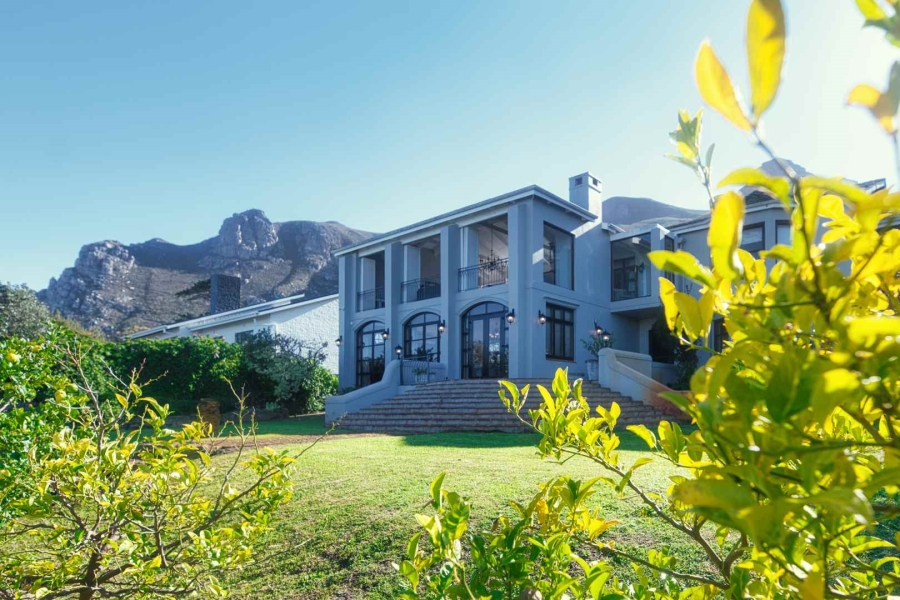 7 Bedroom Property for Sale in Voelklip Western Cape